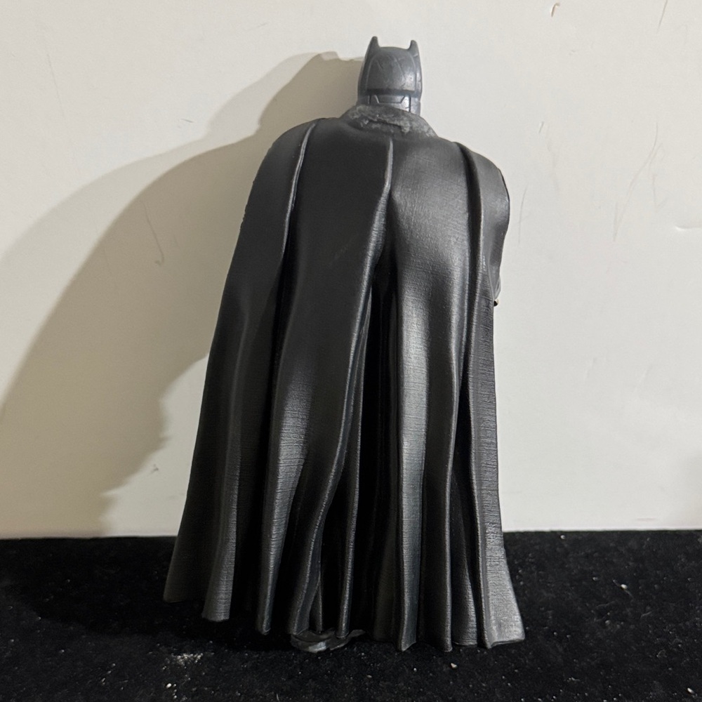 Mattel DC Multiverse 7-inch Armored Batman action figure - Picture 6 of 7